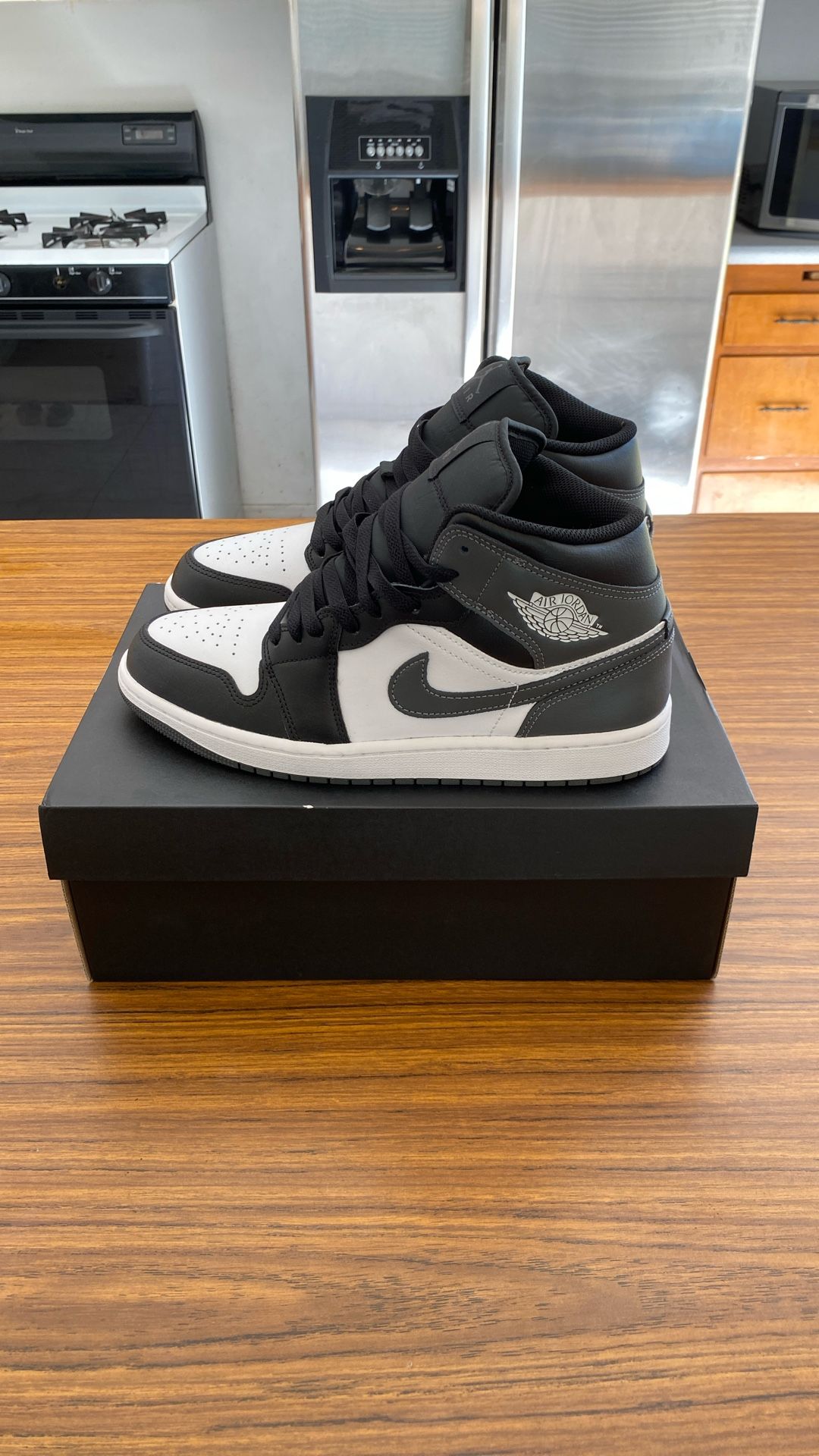Nike Air Jordan 1 Mid