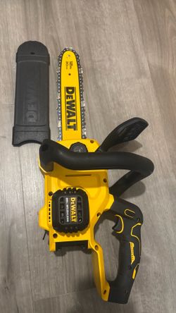 DeWalt 20V Brushless Chainsaw
