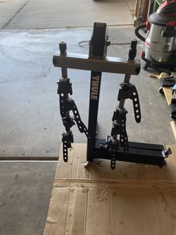 Thule 964 Revolver Bike Rack 4 Bikes for Sale in Mesa AZ OfferUp