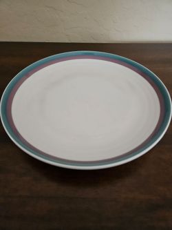 11" dinner plate by Pfalzgraff, matches food network serving pieces New $2.00 ea