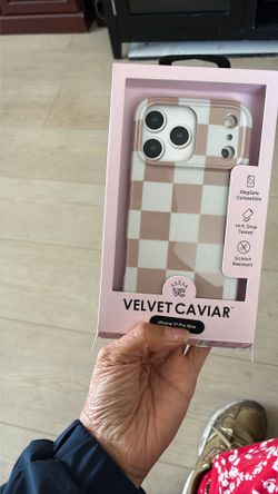 iPhone 17 Cover 