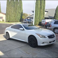 Infiniti G37 Coupe 2011