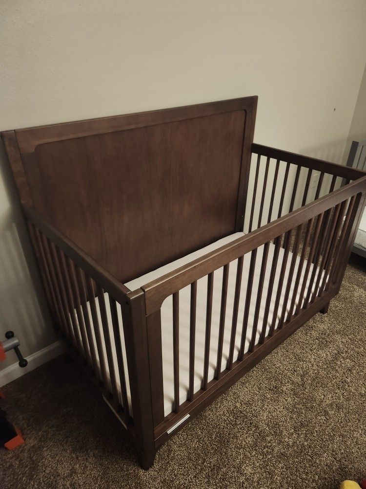 4-in-1 Crib