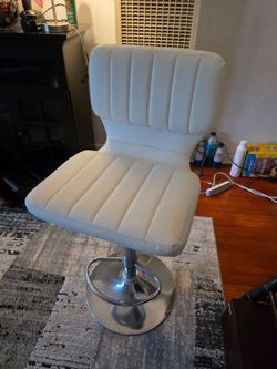Swivel chair