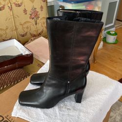Ladies Boots Brand New Side 71/2 