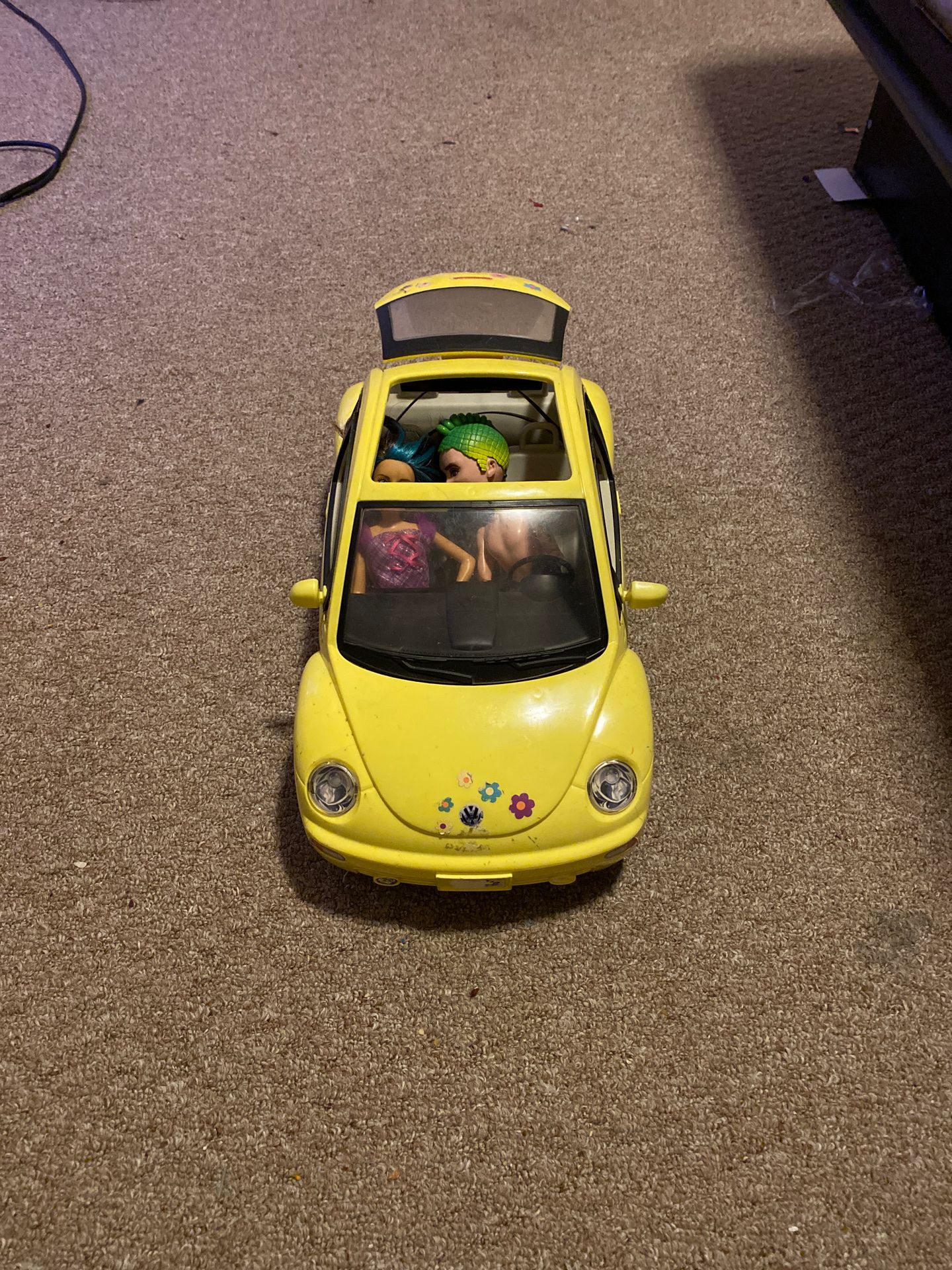 Toy car
