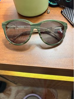 Vera Wang Sunglasses