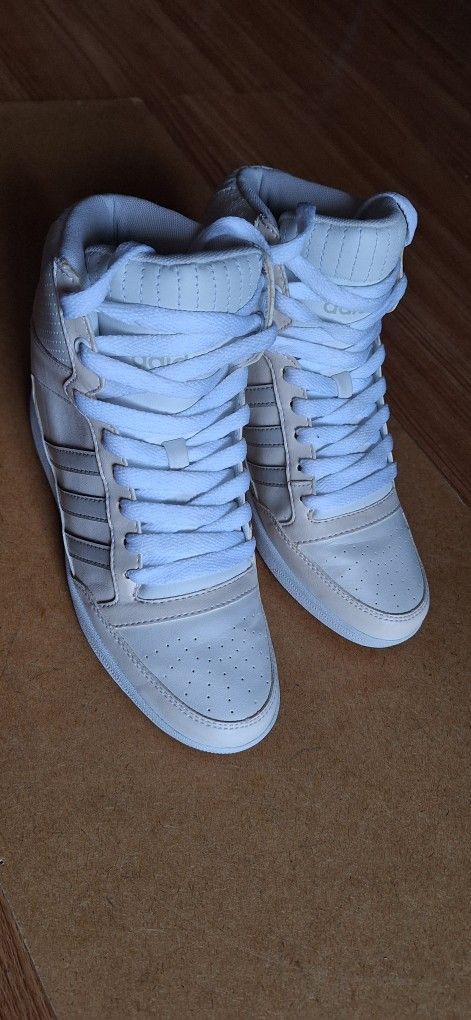 Women's Adidas Super Wedge W Size 6