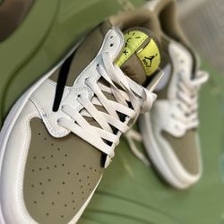 Air Jordan Retro 1 Low Golf Travis Scott Neutral Olive