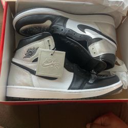 Silver Toe 1s Size 9.5 Men