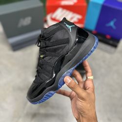 Women’s 6.5, Youth 5 - “Gamma Blue” Jordan 11's 🦋