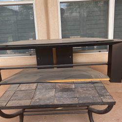 Entertainment Table 
