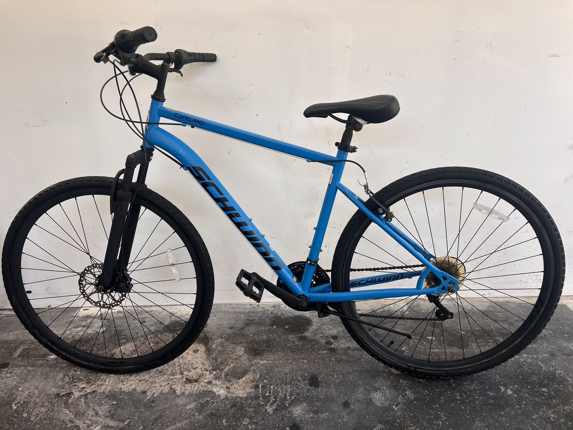 Schwinn Copeland Hybrid Bicycle
