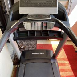 Heavy Duty Pro-Form Pro 2000 Treadmill