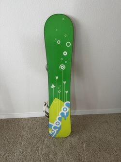 Women's Salomon Snowboard 140cm with Bindings – Good Condition