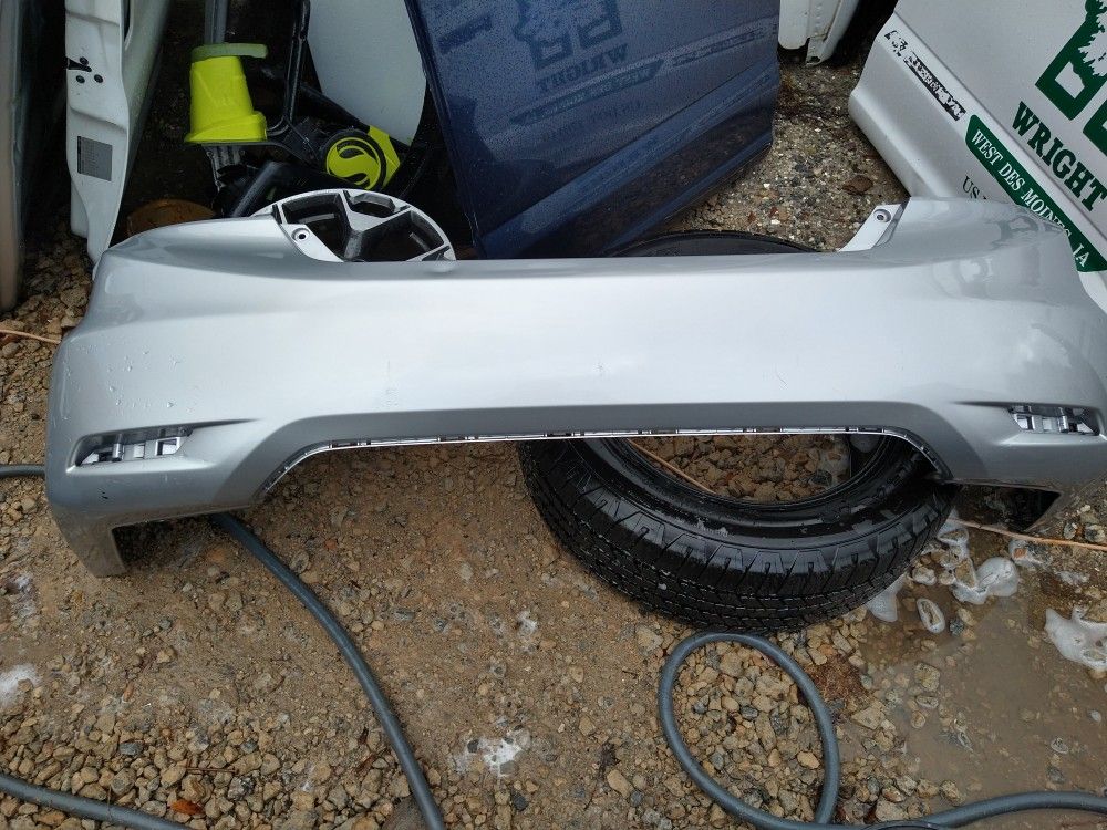 Nice Honda Civic rear bumper it's 2012 to 2015
