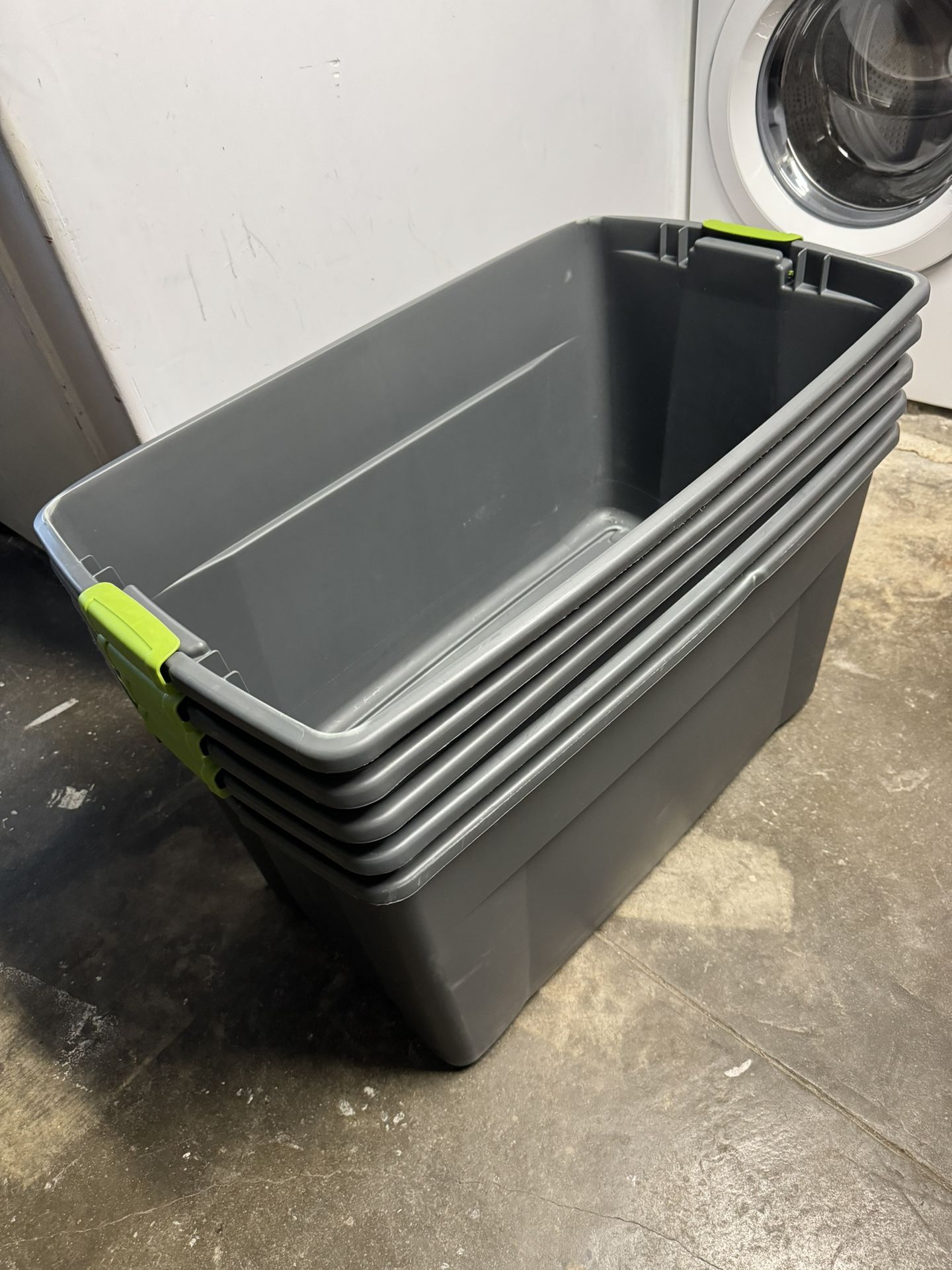 45 Gallons Large Tote With Wheels