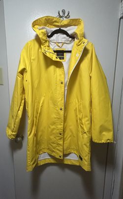 Yellow Raincoat - Abercrombie & Fitch