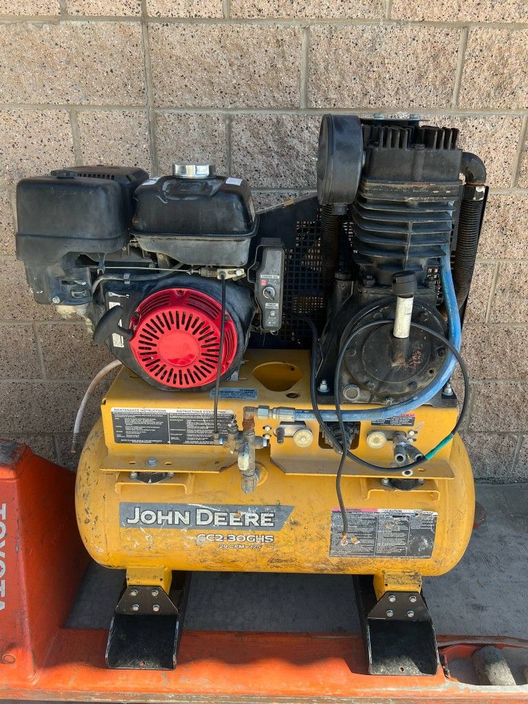 John Deere CC2-30GHS Air Compressor 29 CFM 175 PSI