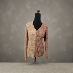 Calvin Klein Two-Tone V-Neck Cable Knit Sweater (size medium)