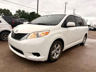 2011 Toyota Sienna