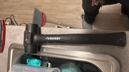 27 Oz Dead blow Hammer 