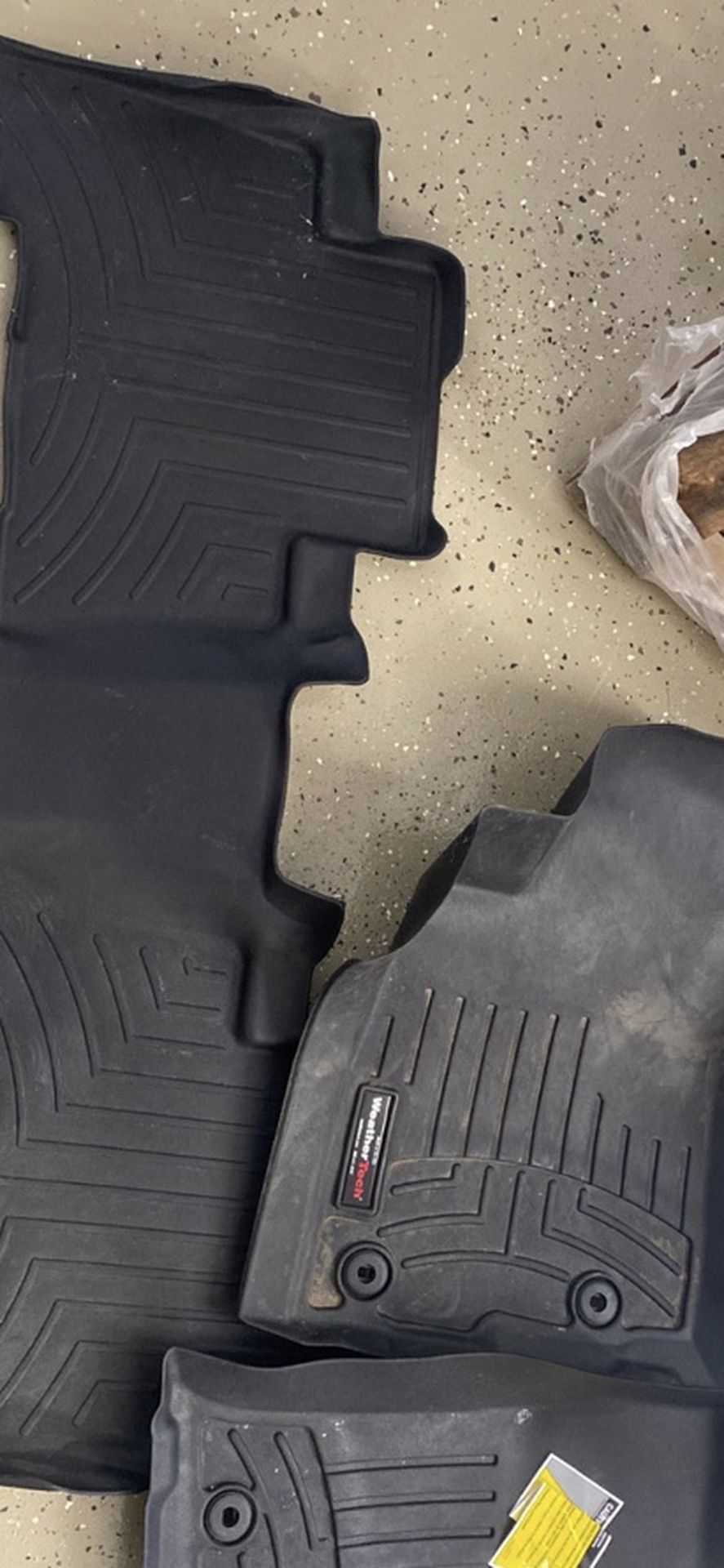 4runner weather tech Mats (front and middle row)