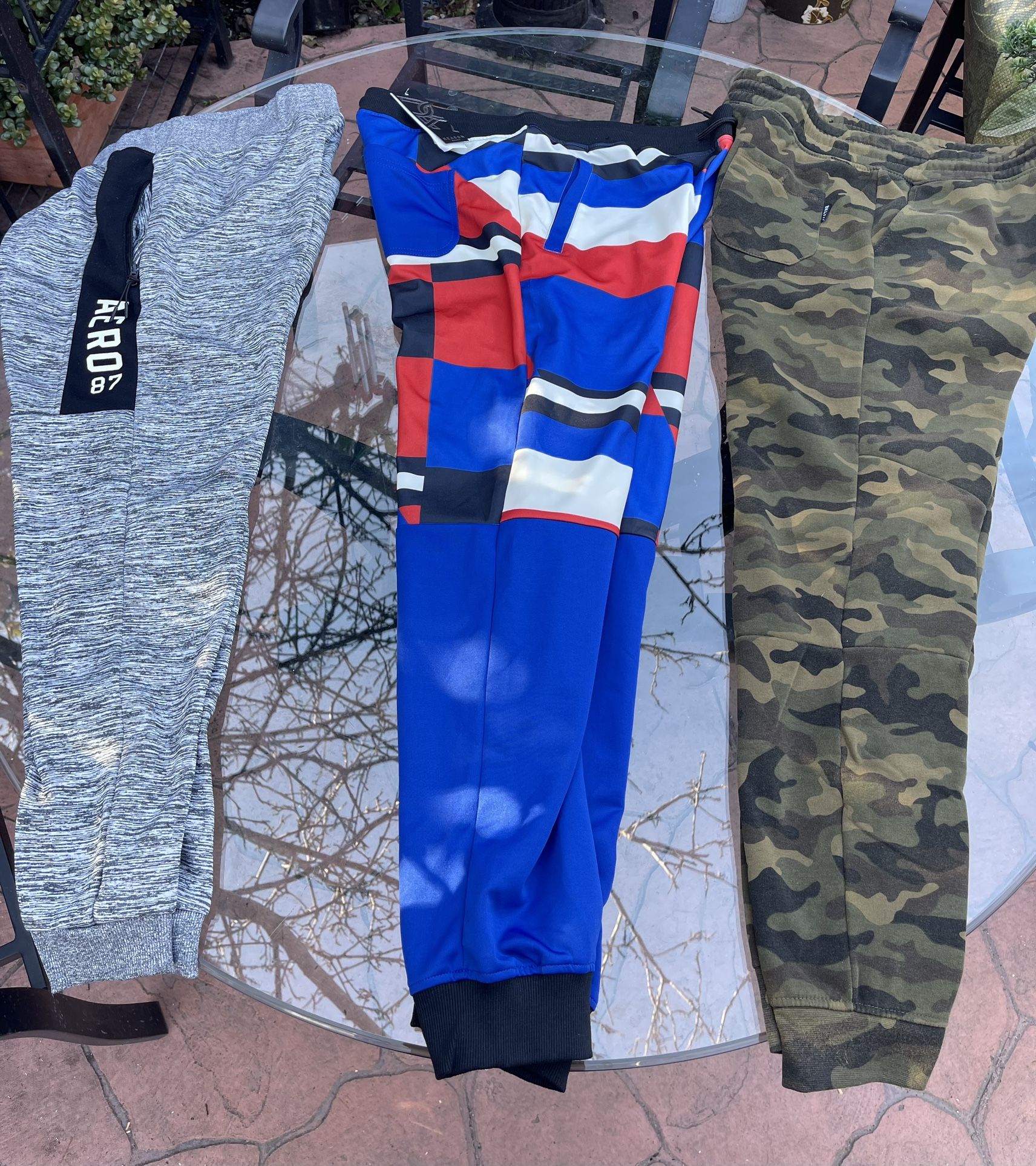 6 PAIRS OF JOGGERS NEW