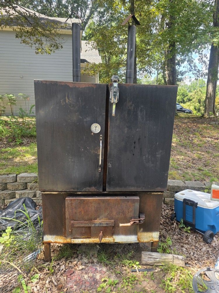 Huge Custom Vault Smoker