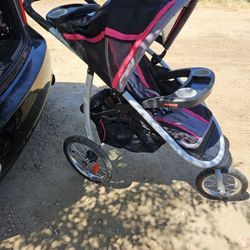 Beautiful Graco Stroller Good Conditions 