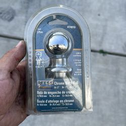 2” towing ball.