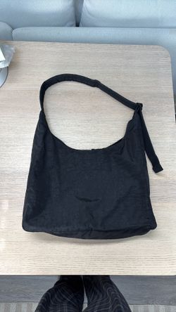 Baggu Nylon Shoulder Bag in Black