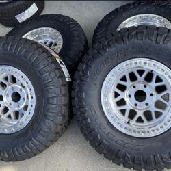 Kmc 235 Machine Beadlock 17x9 6x139.7 -38 Offset With Nitto Ridge Grapplers 35x12.50R17 Tires🔥🔥🔥