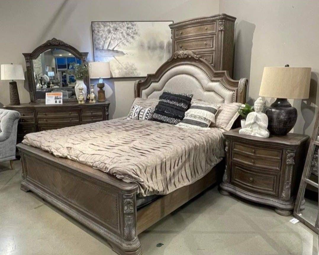 New Charmond King Size 5pc Bedroom Set With Dresser Mirror Nightstand Chest Without Mattress Free Delivery