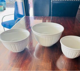 Set of 3 CorningWare Bowls