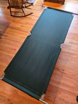 Canvas camp cot