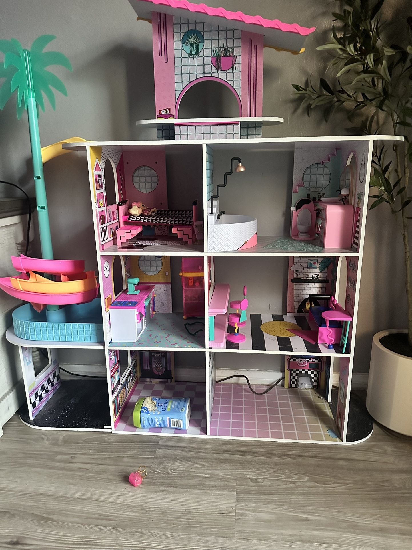 lol Doll House