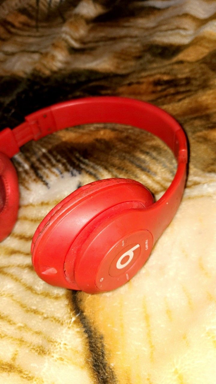 Beats Wireless Headphones 