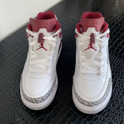 Size 5.5Y Pretty Much Brand New