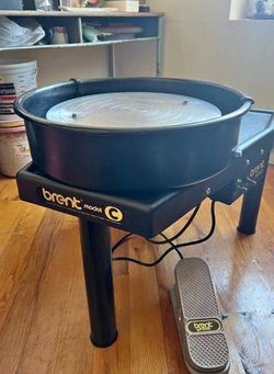 Brent C Pottery wheel