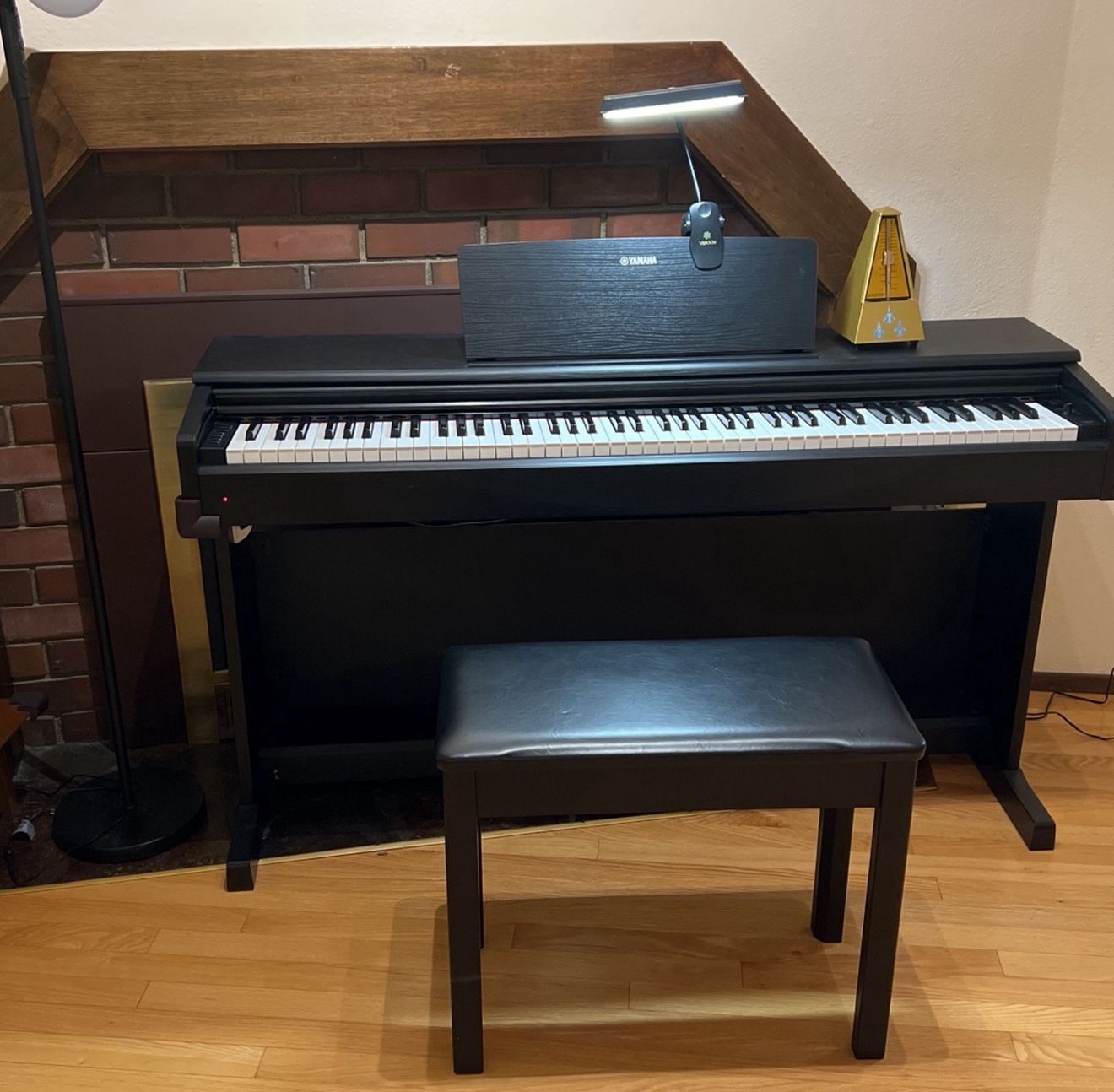 Yamaha Arika YDP-144 Digital Piano