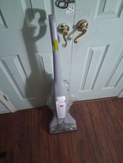 Hoover deluxe hardwood floor cleaner decent size