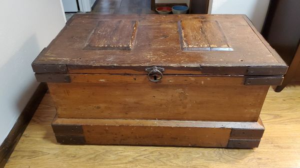 Antique wood tool chest for Sale in Seattle WA - OfferUp