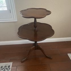 Vintage Mahogany 2 Tier Pie Crust Table