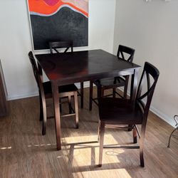 BAR HEIGHT TABLE & 4x CHAIRS 
