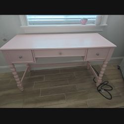 Light Pink Desk Madison Writing Computer Desk With USB Power Outlets 