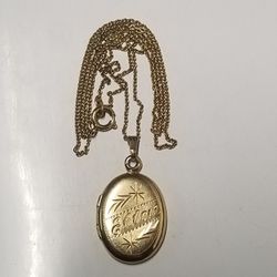14kt Gold Locket Necklace