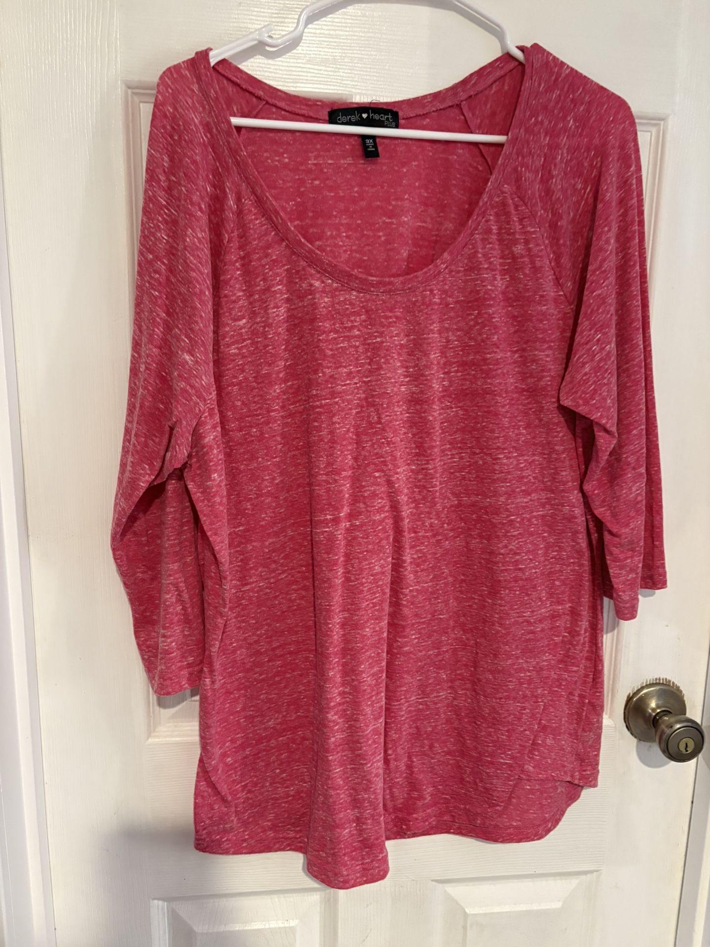 Derek Heart Women's 3/4 Sleeve Pink scoop neck Tee size 3x