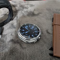 2025 Galaxy Watch 8 Classic (Bluetooth, 46 mm) $390 / OBO
