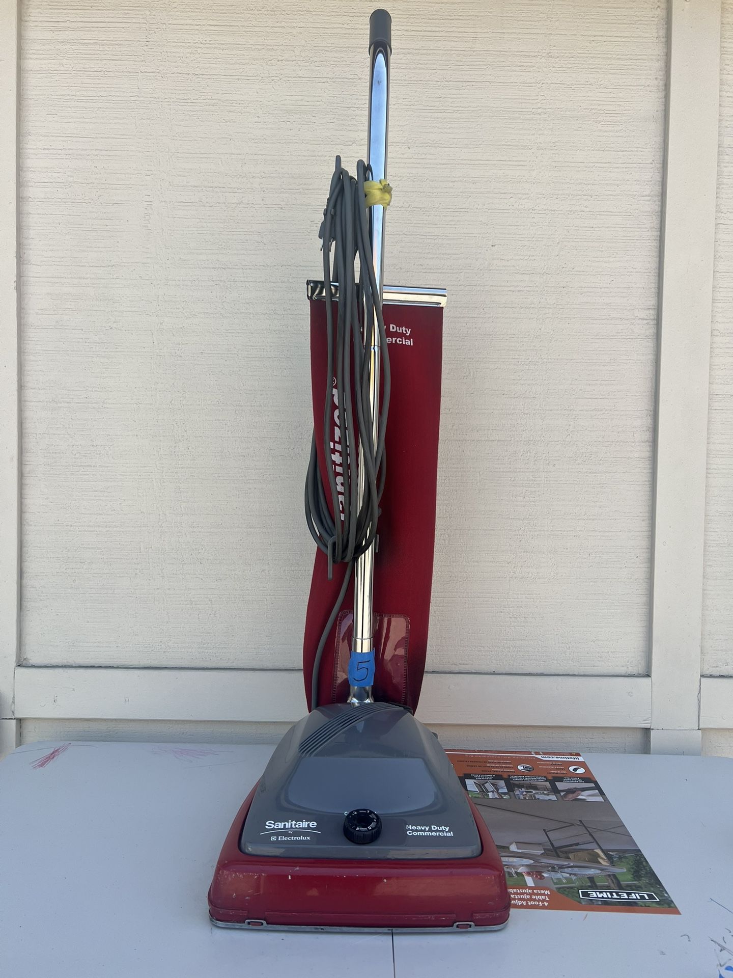 Sanitaire Commercial Vacuum